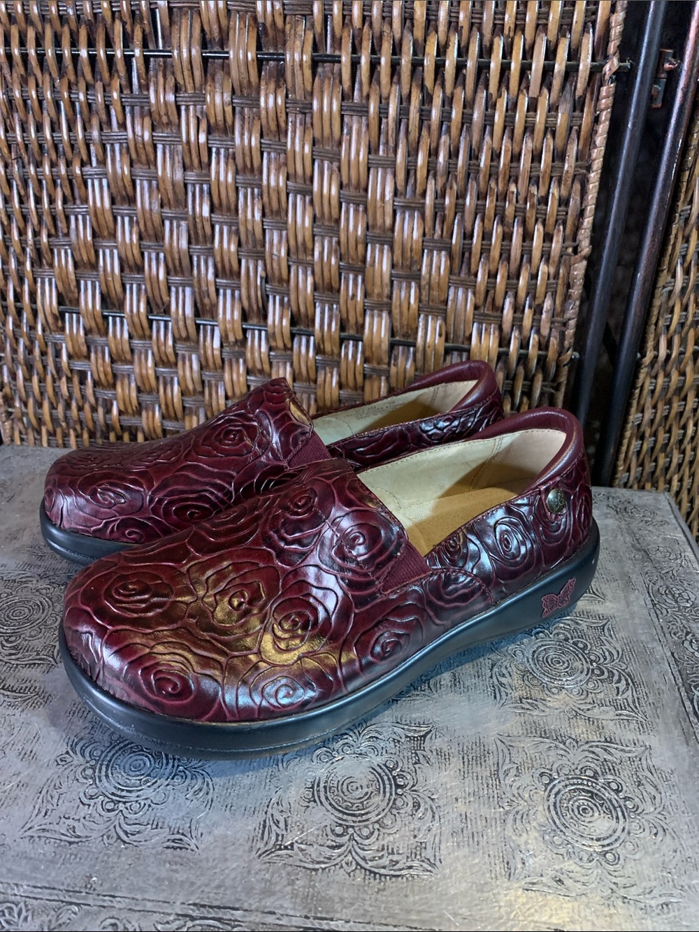 🚫SOLD🚫 Burgundy Embossed Rose Slip-On Clogs Size 38